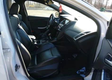 2013 Ford Focus St из США, поврежденный, VIN 1FADP3L90DL217812